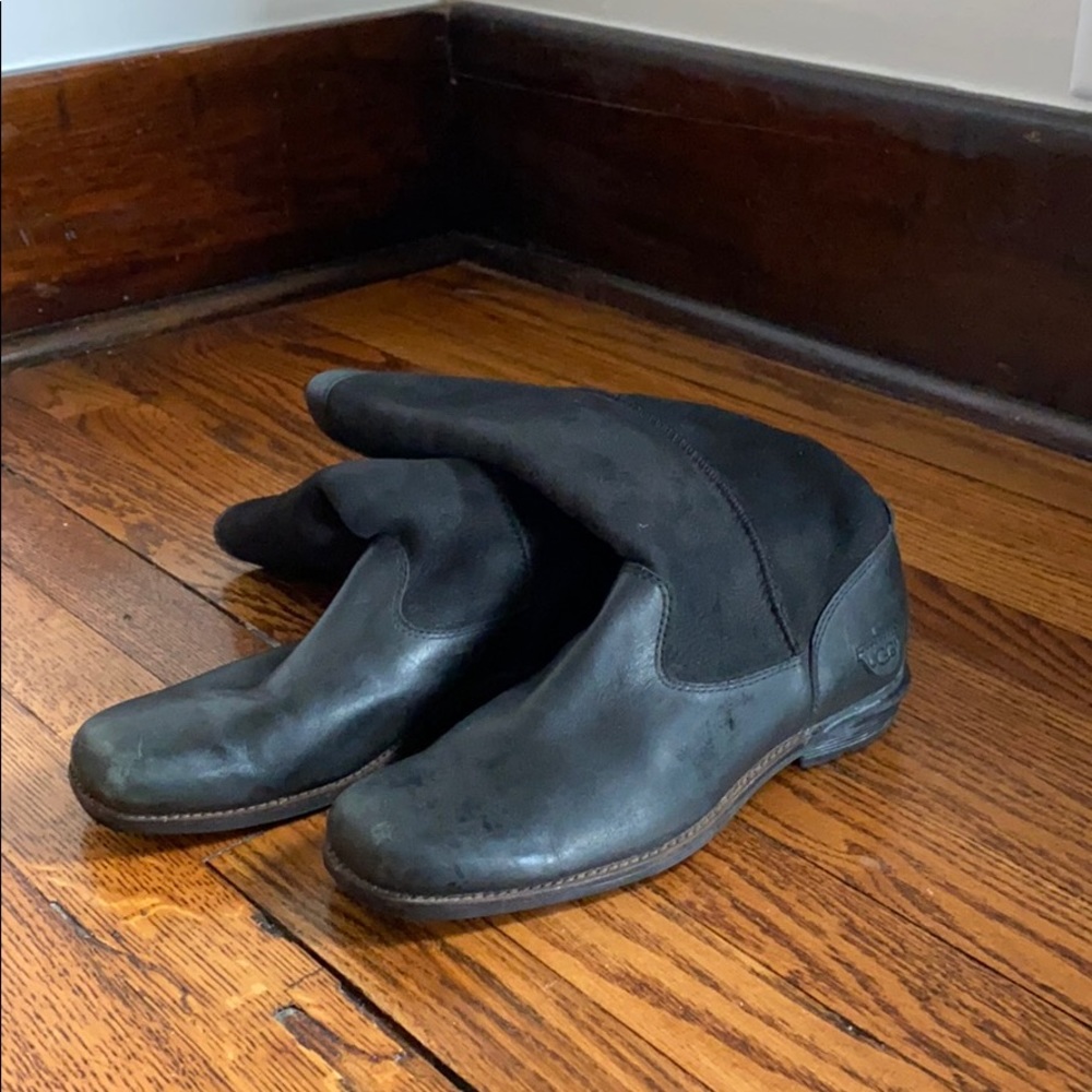 UGG Snow Boots Womens